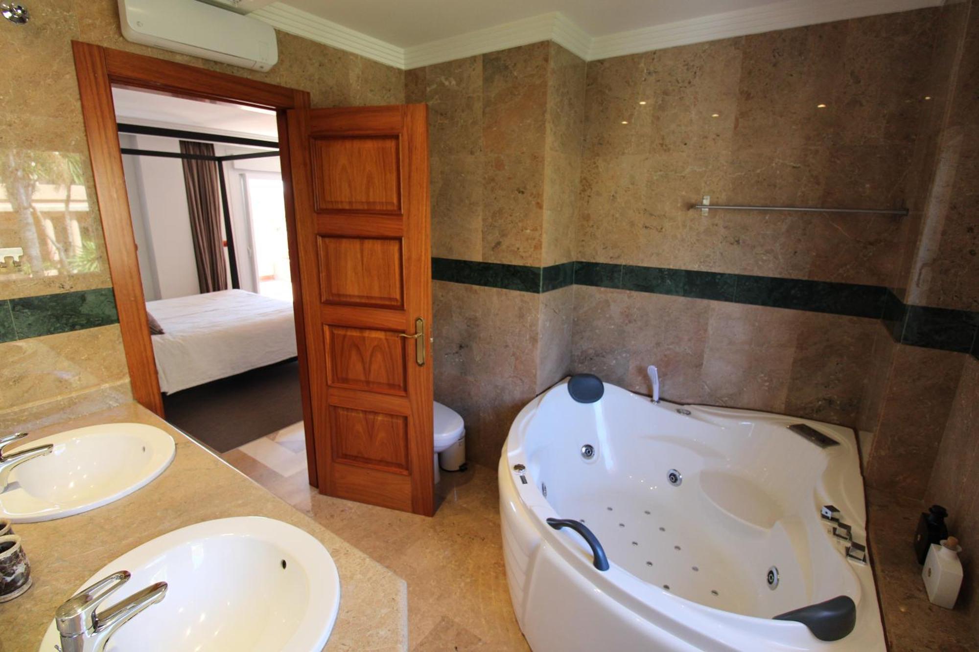 Lovely Duplex Penthouse With Spectacular Sea View Marbella